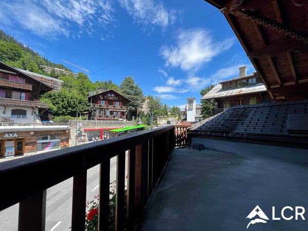 Magnifique immeuble à Leysin / 2 Appartements et 2 commerces / 7 places de parc 4