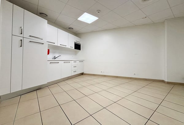 Local commercial d'exception au centre de Nyon 12