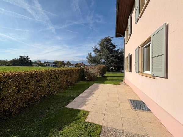 Bel appartement 1.5p - 2 CHB / Jardin avec vue lac / Atelier privatif 2