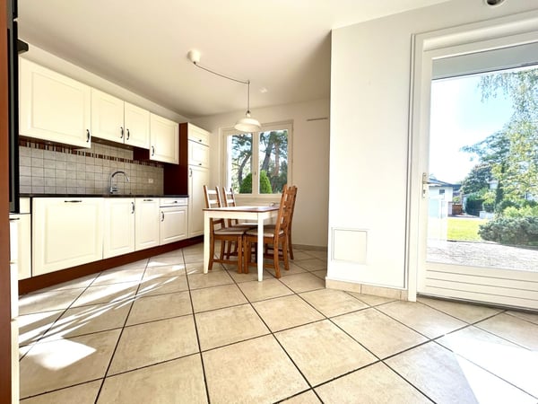 Agréable villa de 1 pièces avec un grand jardin située à Divonne-les-Bains 4