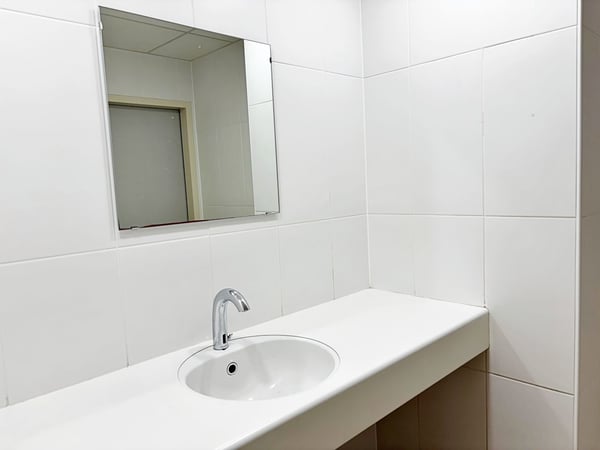 Local commercial d'exception au centre de Nyon 13