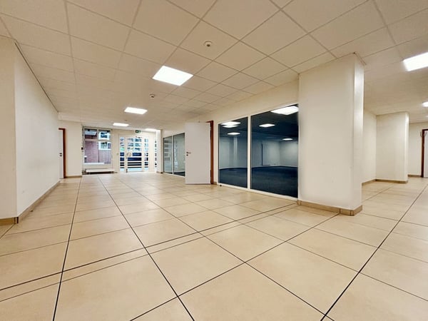 Local commercial d'exception au centre de Nyon 5