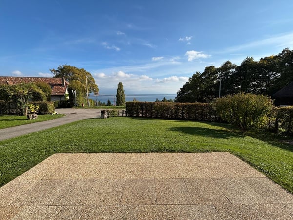 Bel appartement 1.5p - 2 CHB / Jardin avec vue lac / Atelier privatif 1