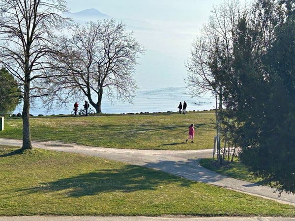 Magnifique appartement meublé face au lac à Rolle 8