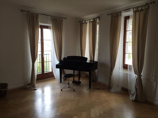 À louer - Magnifique triplex de 2.5 pièces au coeur du centre historique d'Ollon (VD) 2