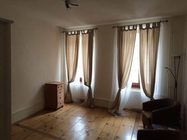 À louer - Magnifique triplex de 2.5 pièces au coeur du centre historique d'Ollon (VD) 6