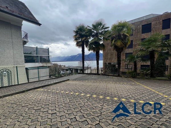 Bel immeuble de rendement à Montreux / 4 appartements / 8 places de parc / Vue lac 12