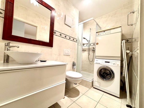 Bel appartement meublé de 3.5p avec petite terrasse à côté de la gare à Gland 10