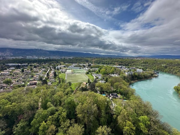 Bel appartement avec magnifique vue dégagée 3 pièces / Piscine collective 7