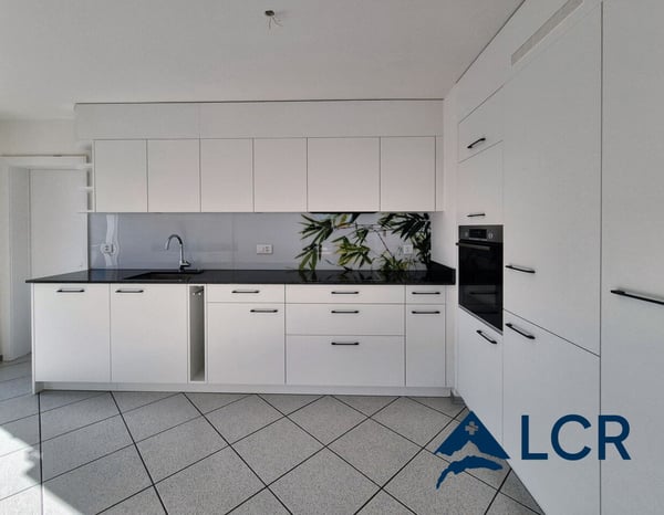 Appartment de 5p à Colombier 3