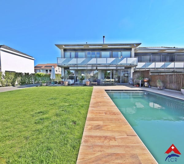 Magnifique villa 6.5p / 4 chambres + bureau / 3 SDB / jardin et piscine 1