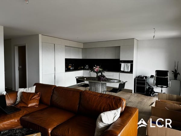 Magnifique Appartement de 3.5P / 2 CHB / 2 SDB / 1 Balcon 3