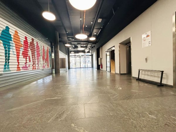 À louer - Surface commerciale neuve de 507 m² au coeur de Rolle - Rue du Temple 9