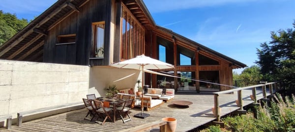 Magnifique villa d'architecte meublée avec 3 chambres au bord du forêt à Saint-Cergue 1