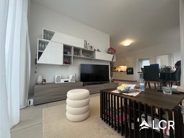 Magnifique appartement de 3.5p/2 chb/1sdb/1 balcon/1 terrasse 3