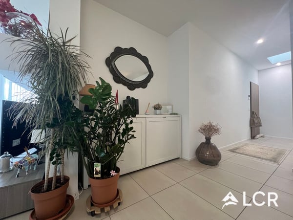 Magnifique appartement de 3.5p/2 chb/1sdb/1 balcon/1 terrasse 4