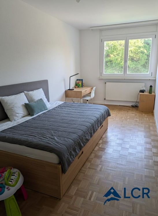 A louer spacieux appartement de 4.5 pièces avec balcon - Fribourg 4