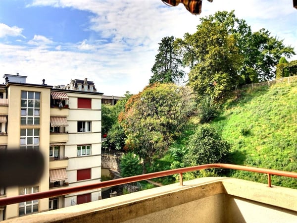 Bel appartement meublé à Lausanne / 3.5P / 2 CHB / 1 SDB / 1 Balcon 13