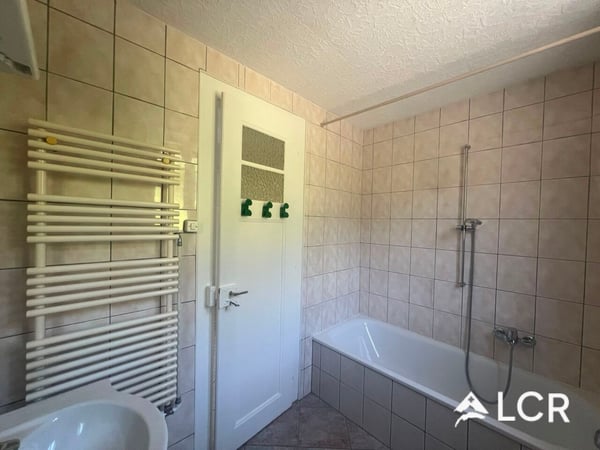 Magnifique Appartement de 5.5P / 3CHB / 1 SDB / 1 Balcon avec vue imprenable sur le Lac / MERCI de bien lire le texte 11