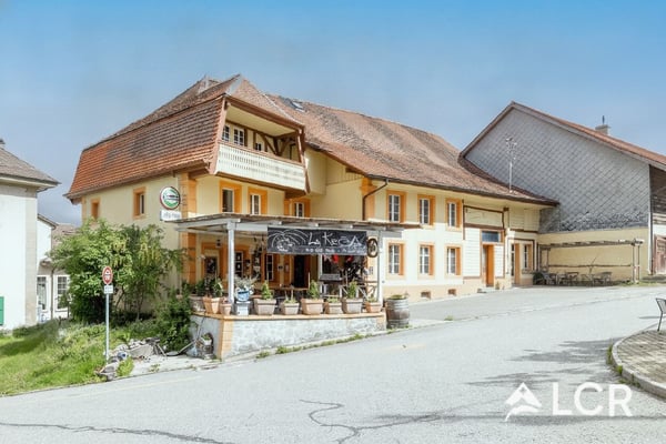 Thierrens (Vaud) - Immeuble de caractère avec projet de transformation en 8 appartements PPE 3