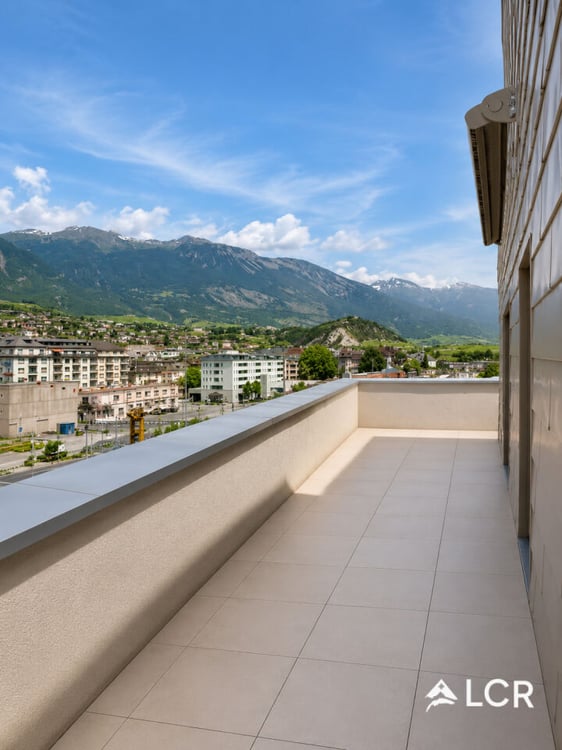 Magnifique Attique en Duplex de 4.5P / 3 CHB / 3 SDB / 1 grande terrasse / vue magnifique 11