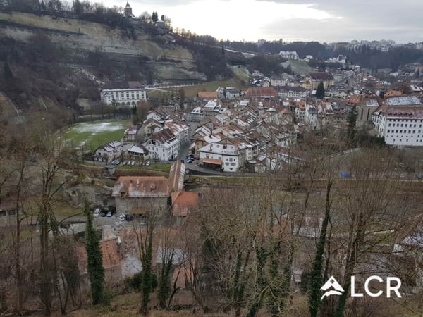 Bel appartement de 5.5P / 4 CHB / 2 SDB / 2 Balcons 13