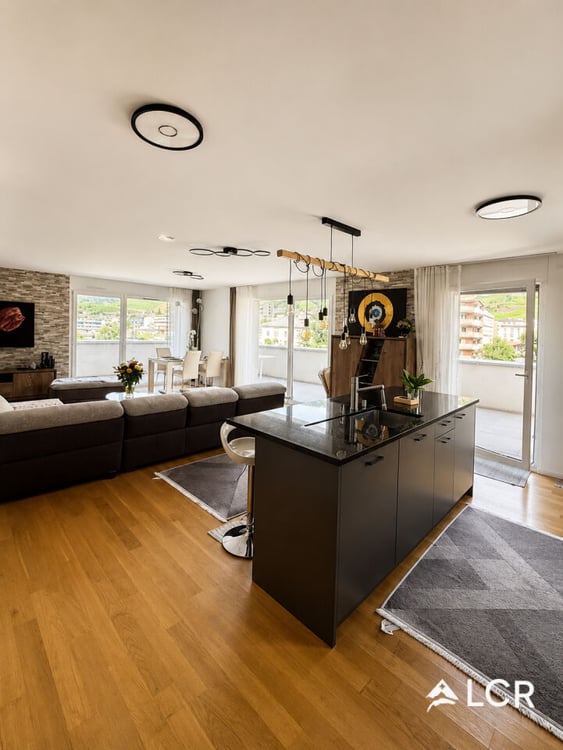 Magnifique Attique en Duplex de 4.5P / 3 CHB / 3 SDB / 1 grande terrasse / vue magnifique 2