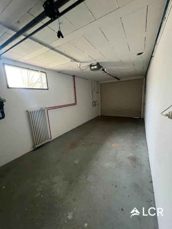 Belle maison individuelle de 6 pièces / 4 CHB / 2 SDB /3 Places de parc / borne de recharge électrique 13