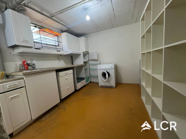 Belle maison individuelle de 6 pièces / 4 CHB / 2 SDB /3 Places de parc / borne de recharge électrique 9