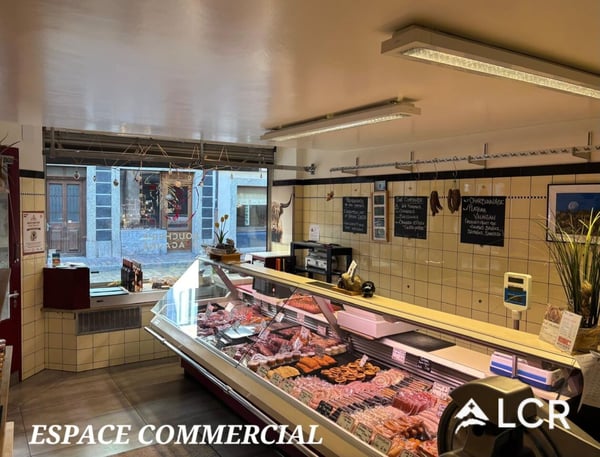 Beau local commercial à Saint-Maurice 1