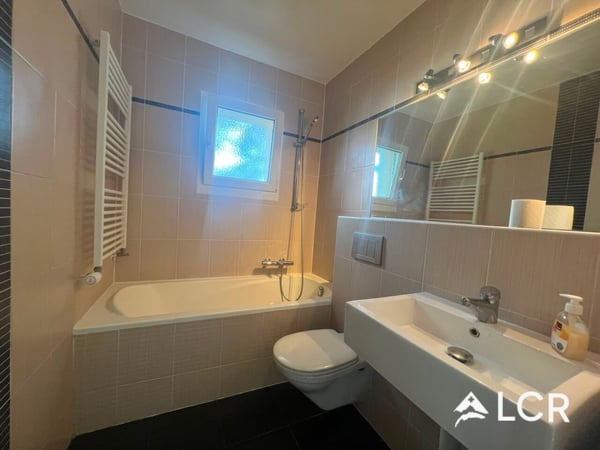Belle maison individuelle de 4.5P / 3 CHB / 1 SDB / 1 Jardin / 1 Sauna / 1 Carnotzet 6