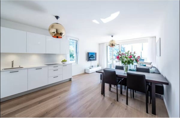 Bel appartement de standing de 3.5p meublé à Montreux avec vue au lac 4
