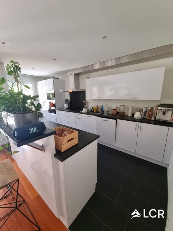 Bel appartement de 4.5p à Hauterive 3