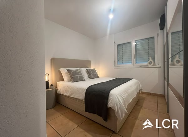 Belle maison individuelle de 5.5P à Aproz / 4 CHB / 1 Bureau / Jardin privé vaste / 4 Places de parc 4