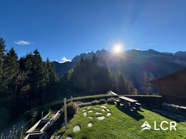 Magnifique chalet de 7.5P avec vue panoramique et cadre idylllique 3