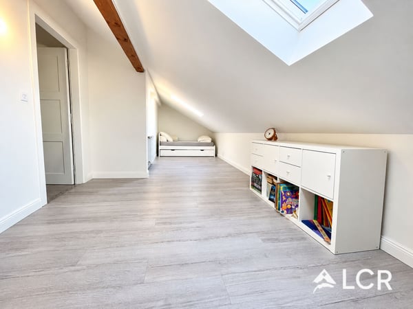 Bel appartement de 6.5p à Chézard-st-Martin 5