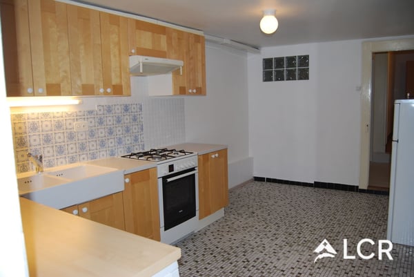 Bel immeuble de rendement / 5 appartements / 2 locaux 6