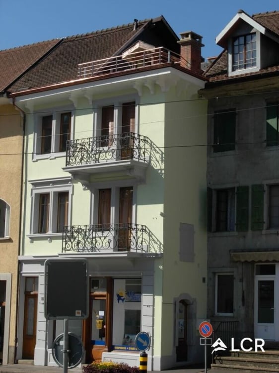 Bel immeuble de rendement / 5 appartements / 2 locaux 1