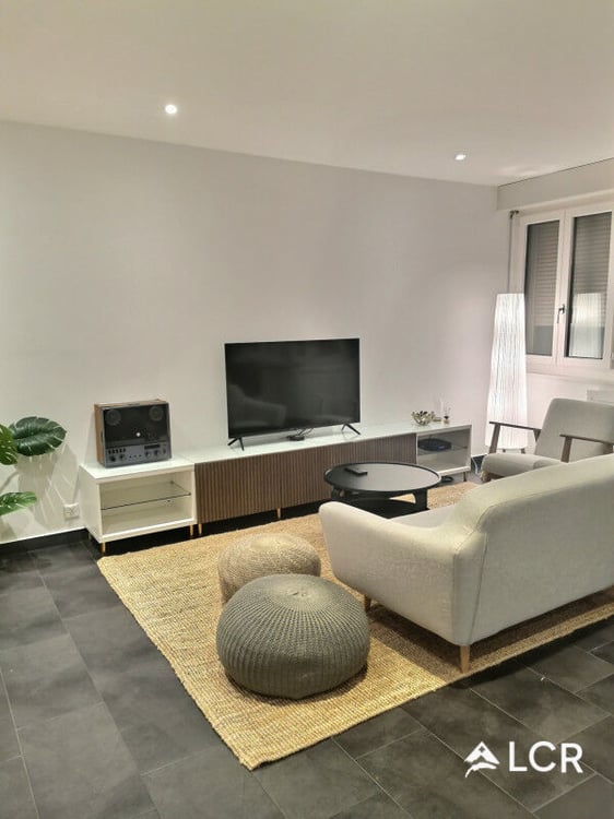Magnifique Appartement meublé de 2.5P / 1 CHB / 1 SDB / plein centre Lausanne 1