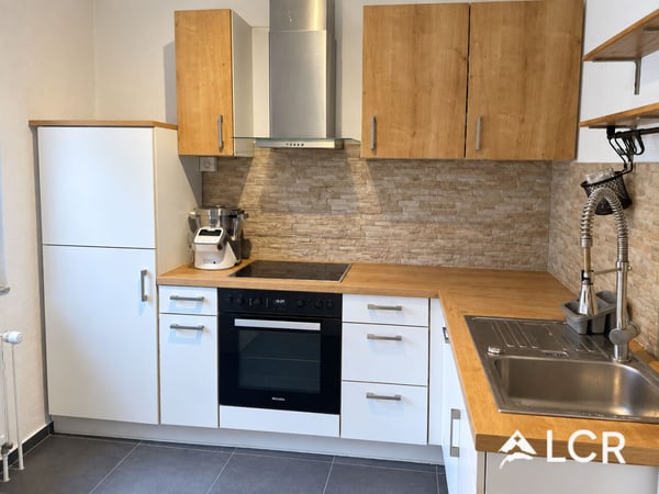 Bel appartement de 4.5p à Chézard-st-Martin 3