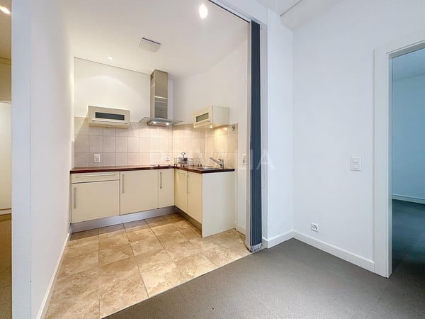 Nouvelle opportunité : Bureaux au Quai des Bergues 3