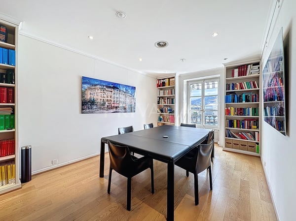 Unique : Bureaux d'exception au Quai des Bergues 3