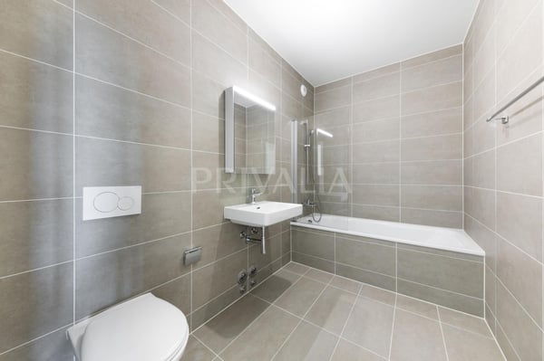 Elégant attique neuf avec vue panoramique 6