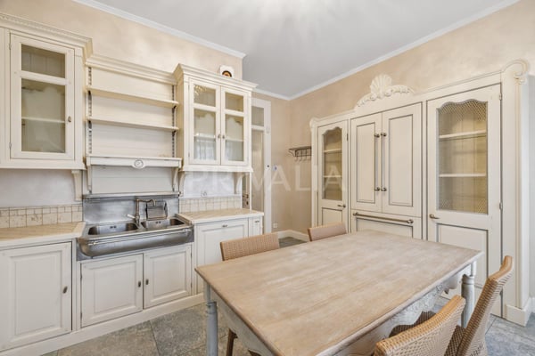 Magnifique appartement de standing sur la Rive Droite 3