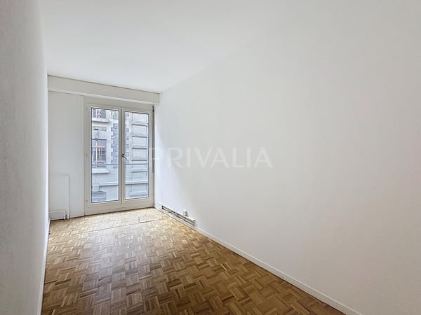 ne pas manquer : Bureaux de 240 m² aux Eaux-Vives 9