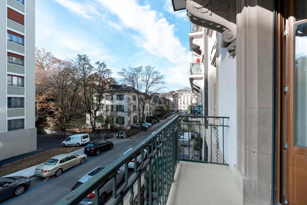 Bel appartement traversant dans le quartier des Tranchées 6