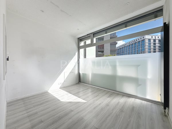 Nouvelle opportunité : Arcade traversante, emplacement stratégique ! 3