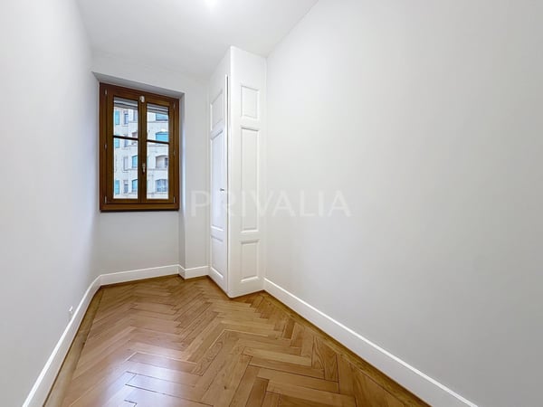 Bel appartement traversant dans le quartier des Tranchées 5