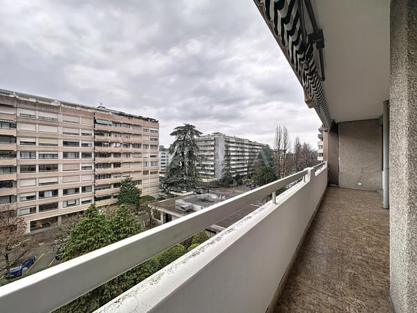 Bel appartement traversant au coeur de Florissant 10