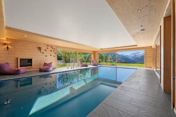 Chalet d'exception ski in ? ski out aux portes de Villars 3